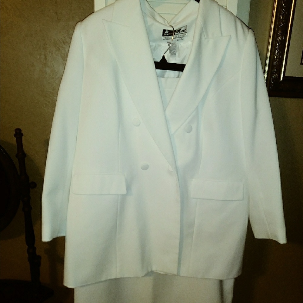 Ben Marc suit